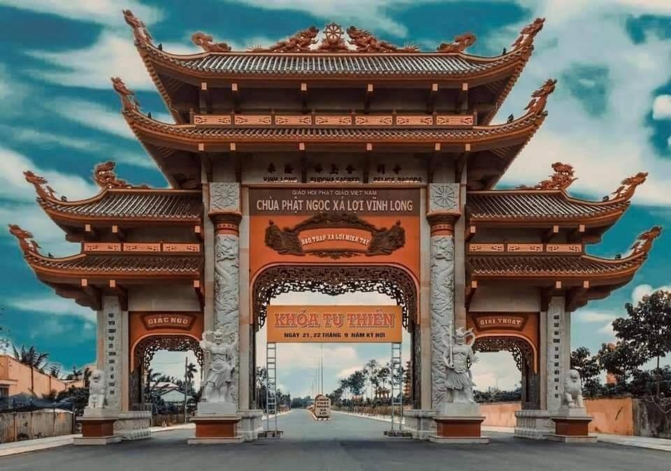 Khach San Ngu Long Hai Vĩnh Long Eksteriør billede
